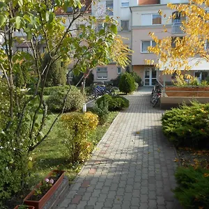 https://marti-apartman.hotels-hajduszoboszlo-hungary.com